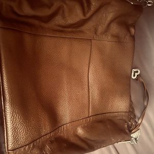Leather Brighton purse with magnetic closure